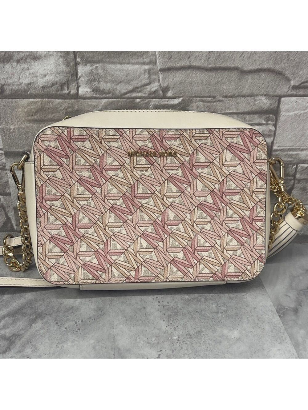 Michael Kors Camera Crossbody Bag & Matching Wallet Smoky Rose Pink Cream - Picture 3 of 11